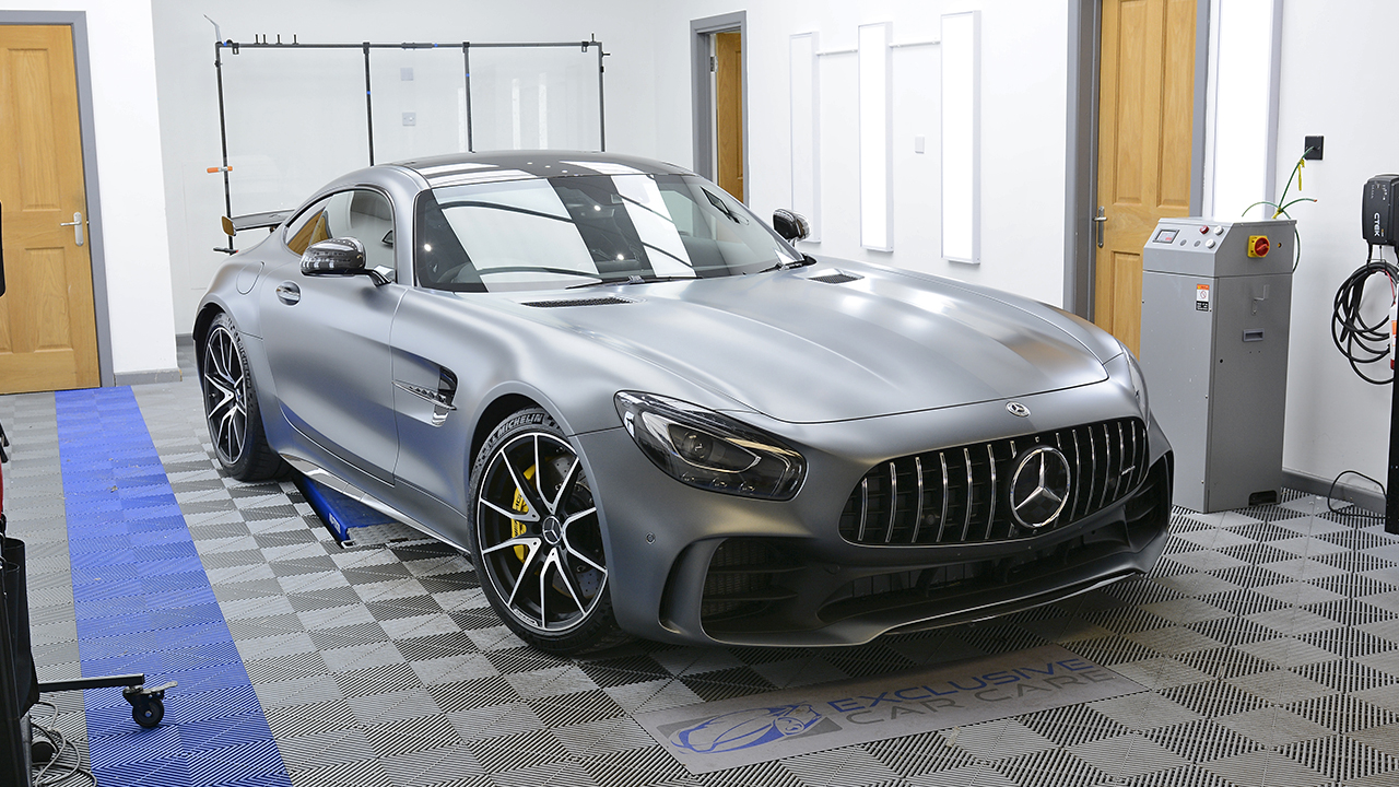 Mercedes Benz AMG GTR